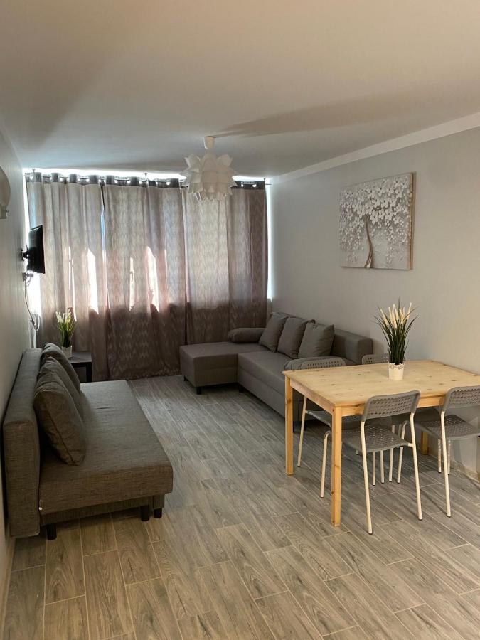 Coser Apartamenty Metro Onz وارسو المظهر الخارجي الصورة