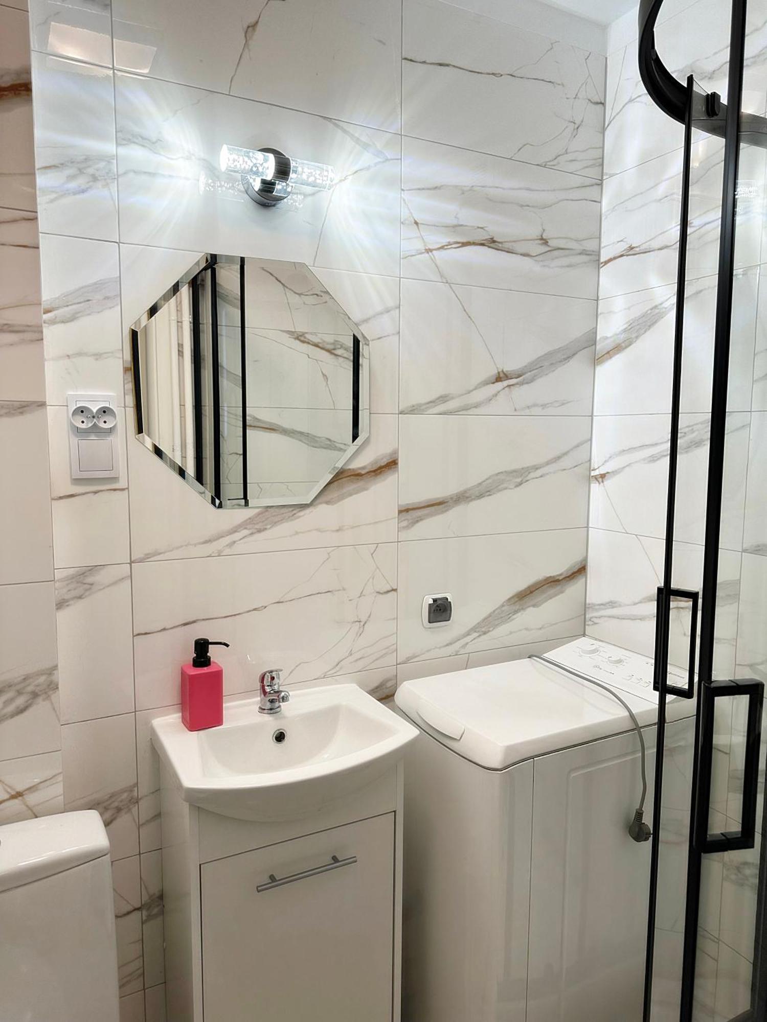 Coser Apartamenty Metro Onz وارسو المظهر الخارجي الصورة